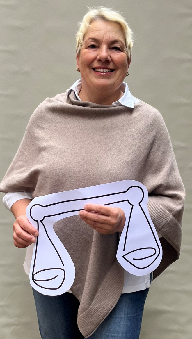 Christiane lächelt in die Kamera