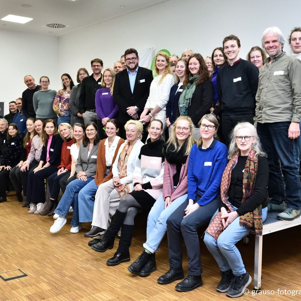 Ein Foto mit allen Teilnehmenden