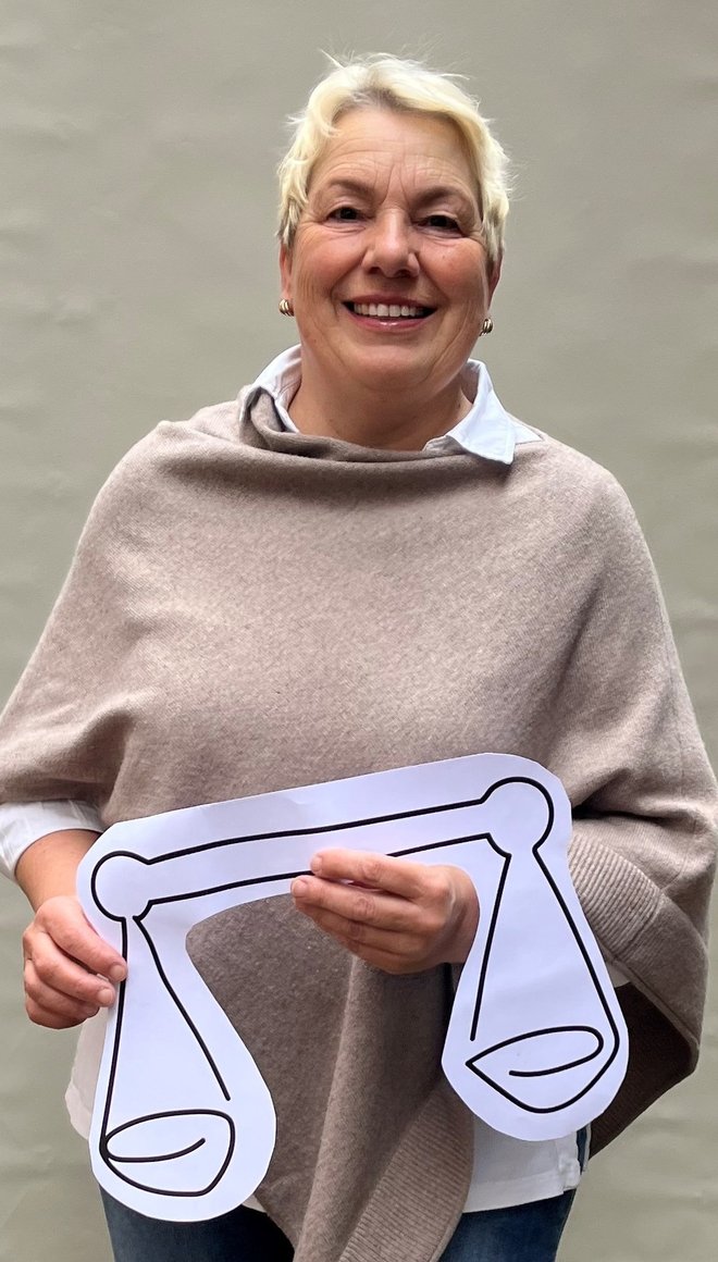 Christiane lächelt in die Kamera
