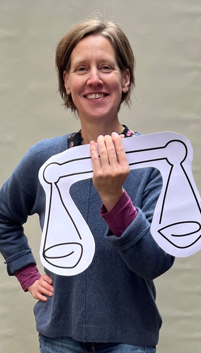 Julia lächelt in die Kamera